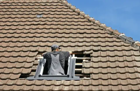 Pose de velux à Saint-Quentin-de-Baron
